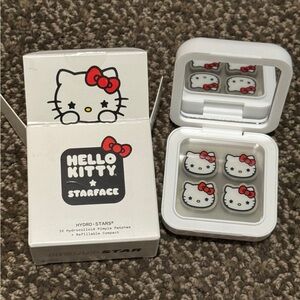 Hello Kitty Star Face Limited Edition Compact + 32 Pimple Patches
